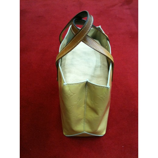 Sac Louis Vuitton Reade PM en cuir vernis