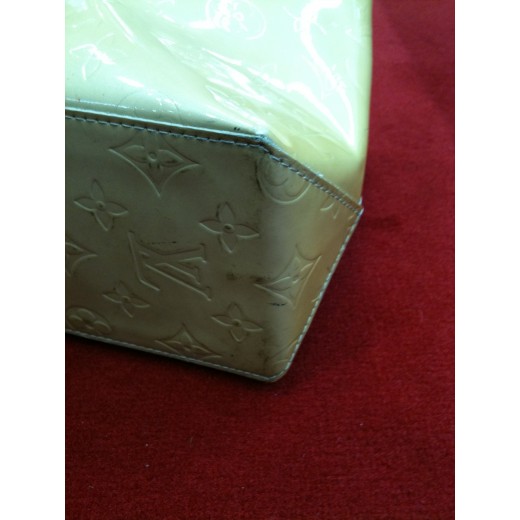 Sac Louis Vuitton Reade PM en cuir vernis