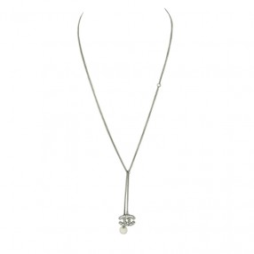 Collier Chanel à Pendentif...