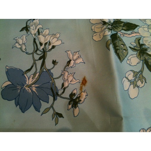 Carré Hermès Quai aux fleurs