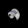 Bague moderne en or blanc, diamants et saphirs