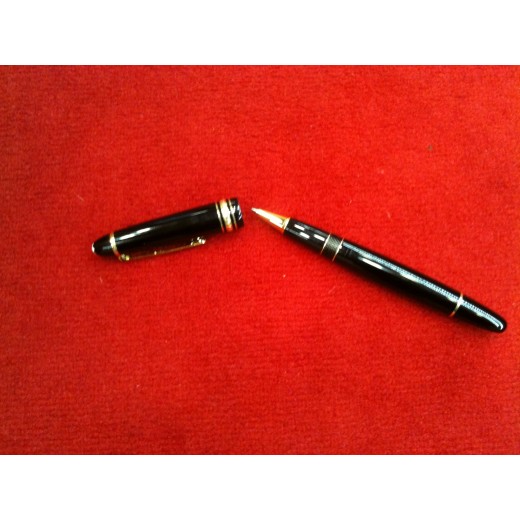 Stylo roller  Montblanc Meisterstück