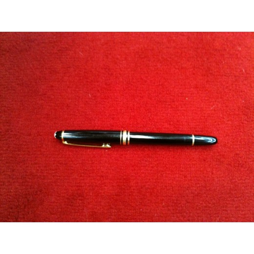 Stylo roller  Montblanc Meisterstück