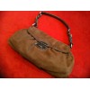 Sac PRADA porté épaule