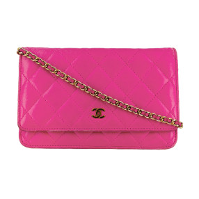 Pochette Wallet on Chain...