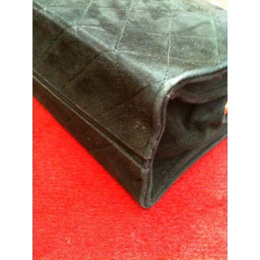 Sac Chanel en cuir suédé noir