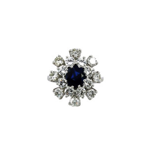 Bague moderne en or blanc...