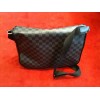 Besace Louis Vuitton District GM en toile damier 