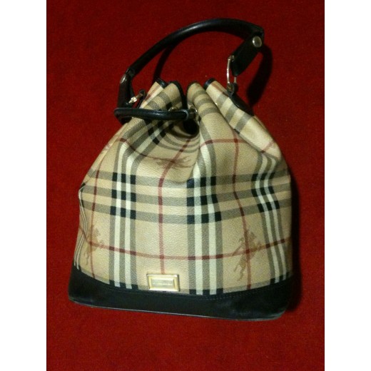 Sac Burberry forme seau en cuir et toile