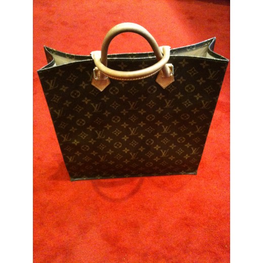 Sac plat Louis Vuitton en toile monogram