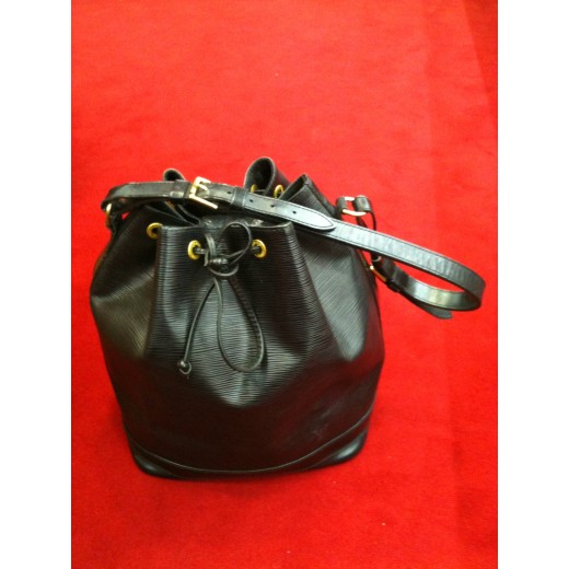 sac a main louis vuitton noe gm en cuir epi noir