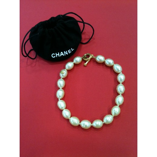 Collier perles Chanel Vintage