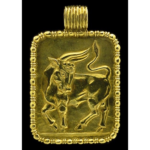 Pendentif Fred Taureau en or