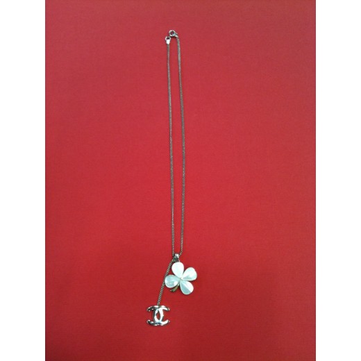 Collier Chanel Trèfle nacré et argent