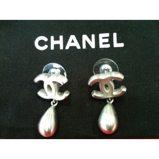 Boucles d'oreille Chanel 