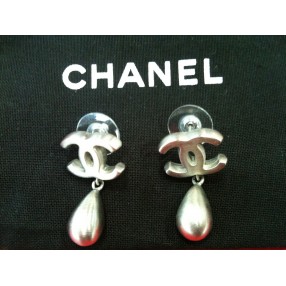 Boucles d'oreille Chanel 