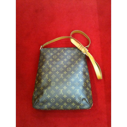 Sac Louis Vuitton Musette en toile monogram
