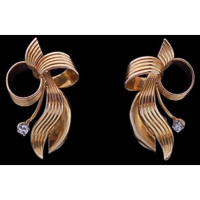 Boucles d'oreilles clips nœuds en or et diamants
