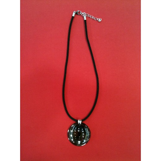 Pendentif Baccarat Eclipse sur cordon noir