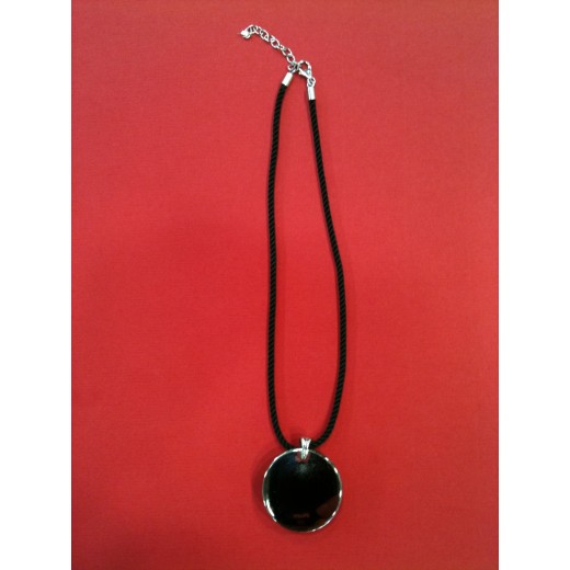 Pendentif Baccarat Eclipse sur cordon noir