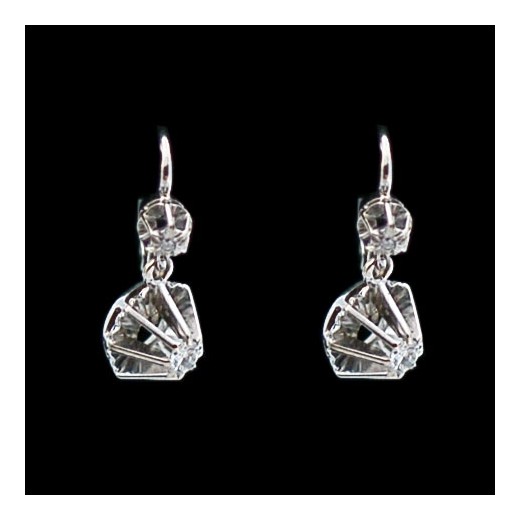 Boucles d'oreilles dormeuses en or et diamants