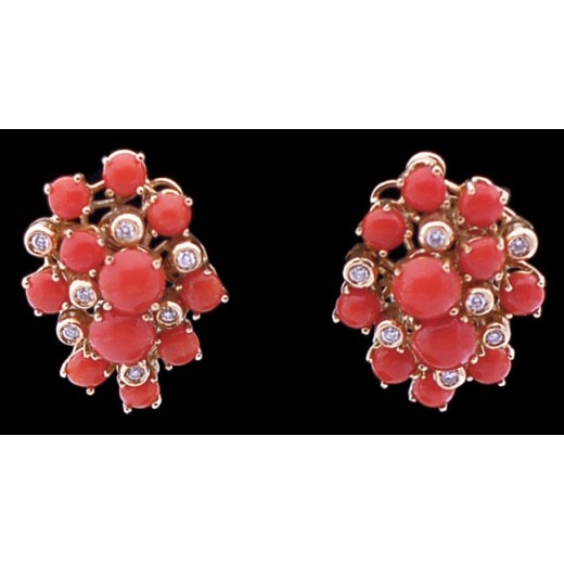 Boucles d'oreilles modernes en or, corail et diamants