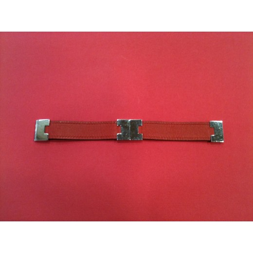 Bracelet Hermès en cuir réversible violet/ rouge