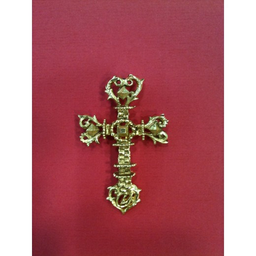 Broche- Pendentif Christian Lacroix  Croix en métal doré