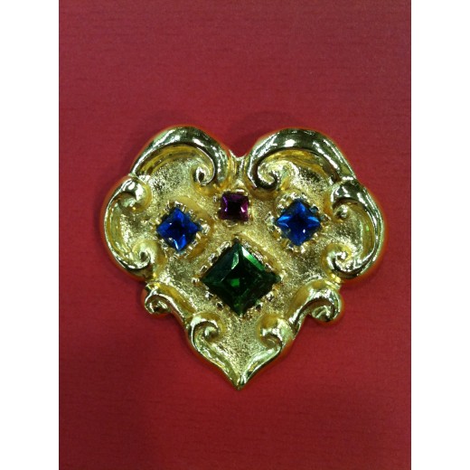 Broche Christian Lacroix  Coeur en métal doré