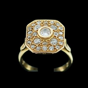 Bague moderne octogonale en or et diamants