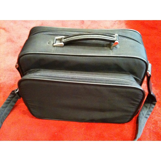 Attachécase Prada noir