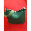 Sac Hermès Evelyne en cuir vert