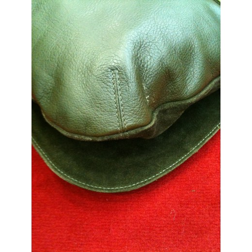 Sac Swarovski en daim, cuir et cristaux verts
