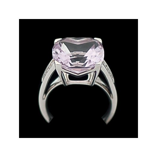 Bague Mauboussin Gueule d'Amour en or, diamants et rose de France