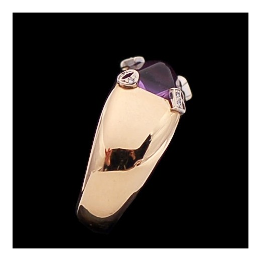 Bague Dior Mitza en or, diamants et améthyste cabochon