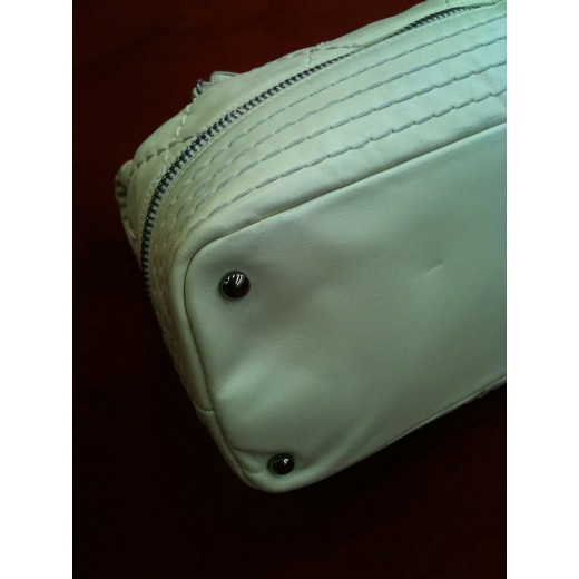 Sac Chanel en agneau matelassé écru