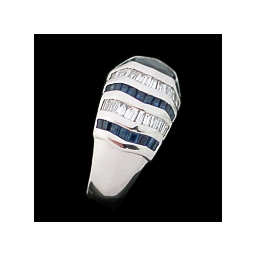 Bague moderne en or, saphirs et diamants