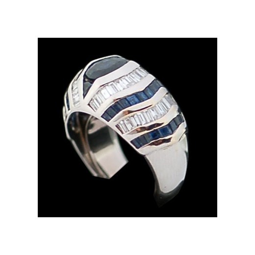 Bague moderne en or, saphirs et diamants