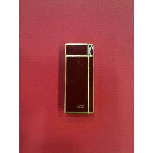 Briquet Must de Cartier