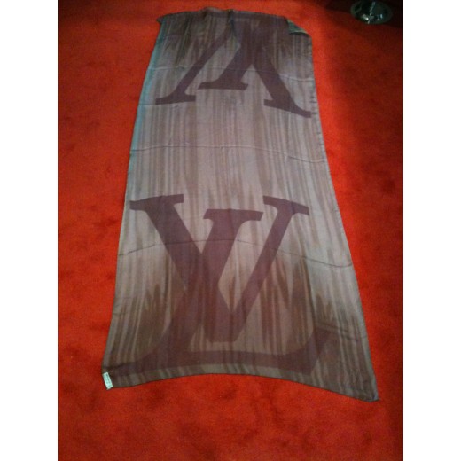 Foulard Louis Vuitton Monogram en soie 