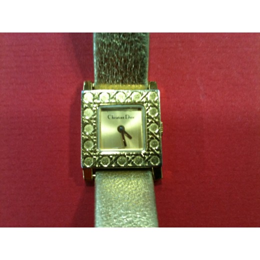 Montre Christian Dior en plaqué or.