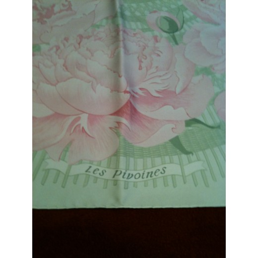 Carré Hermès Les Pivoines en soie