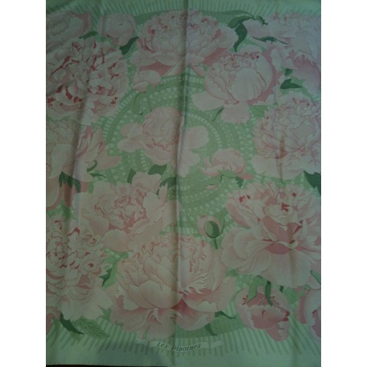 Carré Hermès Les Pivoines en soie