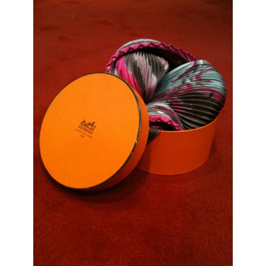 Plissé Hermès New Springs en soie