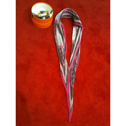 Plissé Hermès New Springs en soie