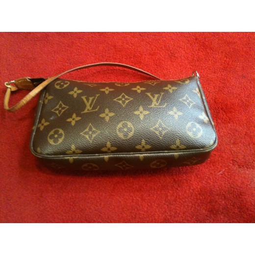 Pochette  accessoires Louis Vuitton Cerise en toile monogram