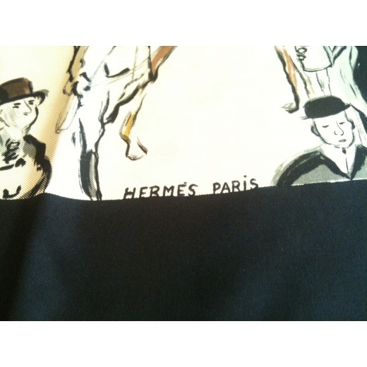 Carré Hermès Champ de courses en soie