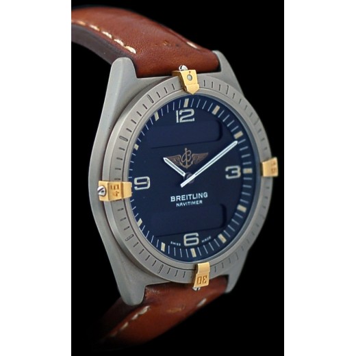 Montre Breitling Navitimer Aerospace en Or & Titane