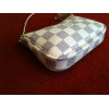 Mini Pochette Accessoires Louis Vuitton en toile damier