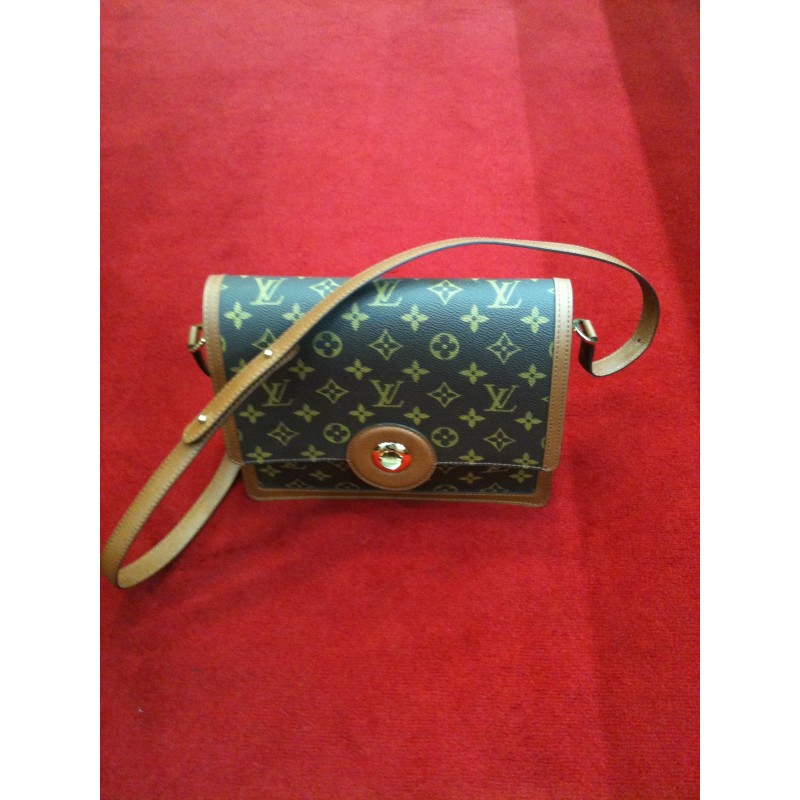 Louis Vuitton Vintage Raspail